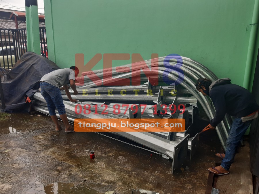 tiang_pju_lampu_octa 9M_2