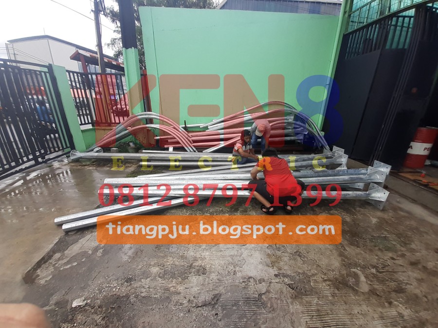 tiang_pju_lampu_octa 9M_3